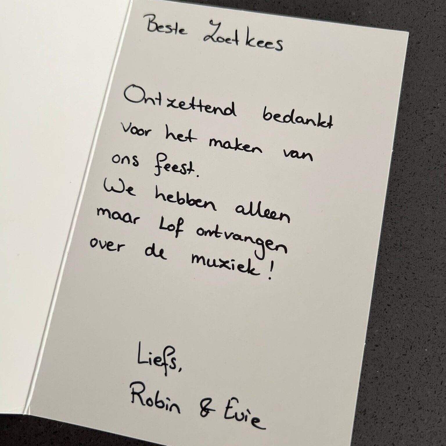 Bedanktkaart Robin en Evie voor de bruiloftband omgeving den bosch.